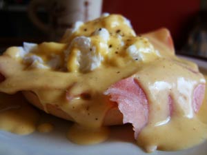 Eggs benedict